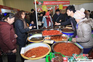 2013全國(guó)年貨購(gòu)物節(jié)暨鄭州精品年貨博覽會(huì)開(kāi)幕 農(nóng)副土特產(chǎn)品成亮點(diǎn)